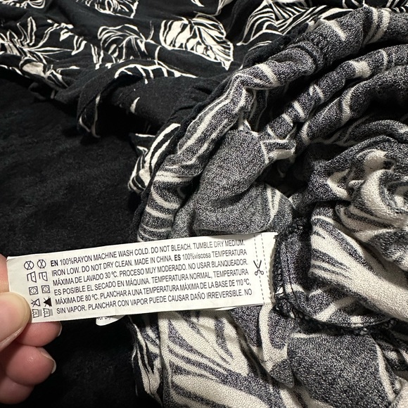 Forever 21 Jumpsuit - Picture 4 of 4